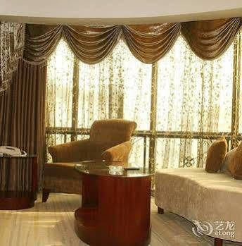 Wu Liang Ye Grand Hotel Čcheng-tu Exteriér fotografie